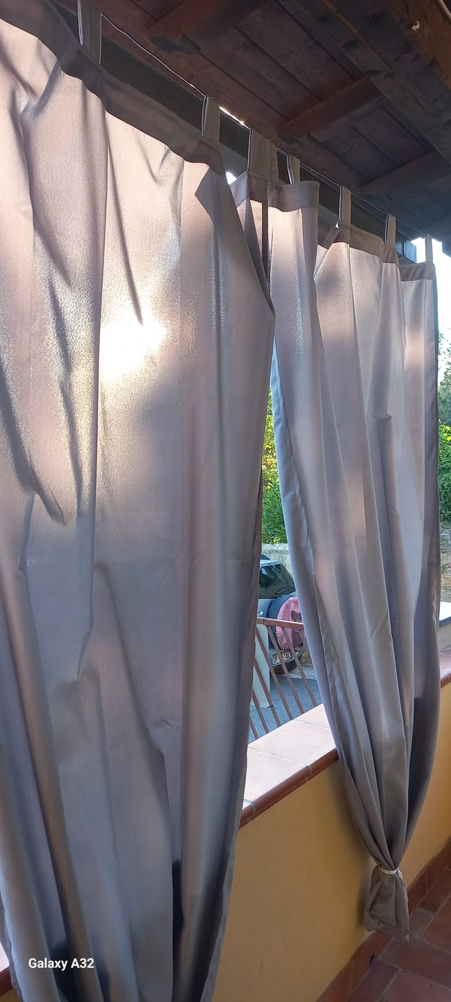 Customer photo review of Tenda Gazebo Idrorepellente e resistente 150x220 cm Tenda da Esterno con 5 Passanti 100% Made in Italy Vari colori