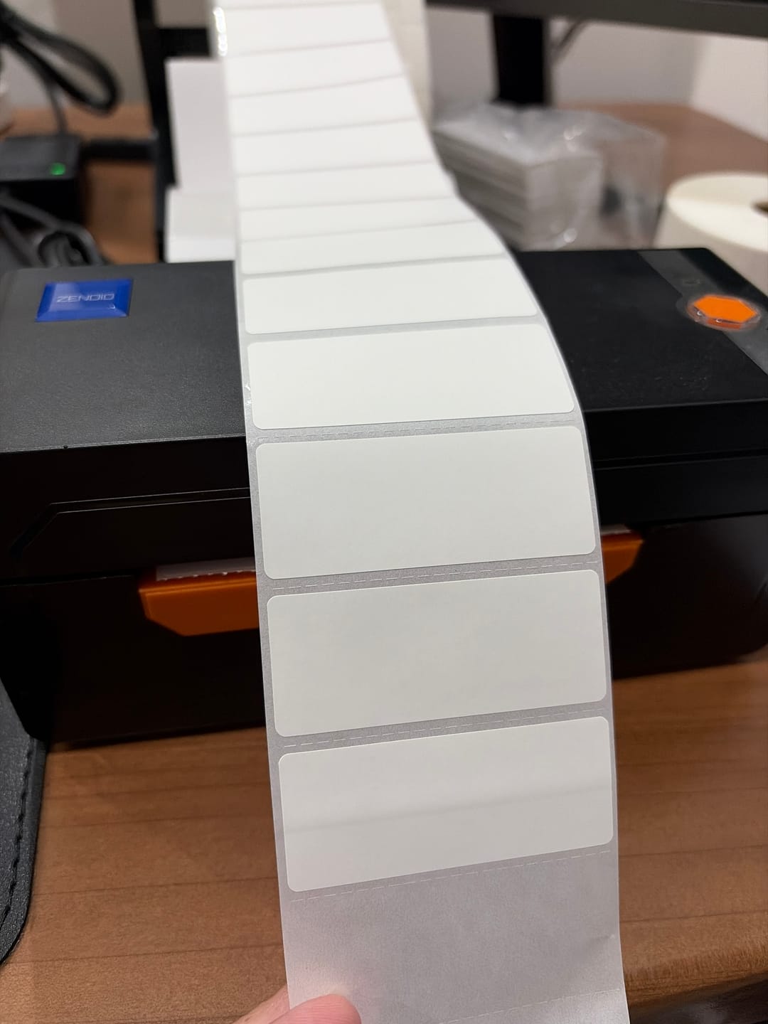 Customer photo review of Etiquetas Térmicas 1.5 x 0.5 pulgadas (rollo con 4000)