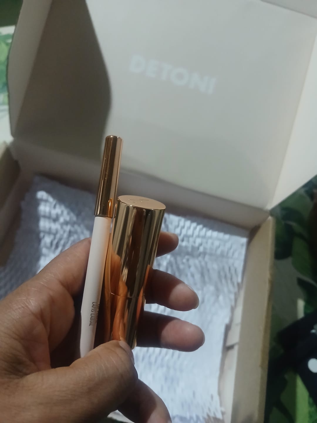 Customer photo review of KIT ICONIC LIPS | 200 NATURAL ROSE