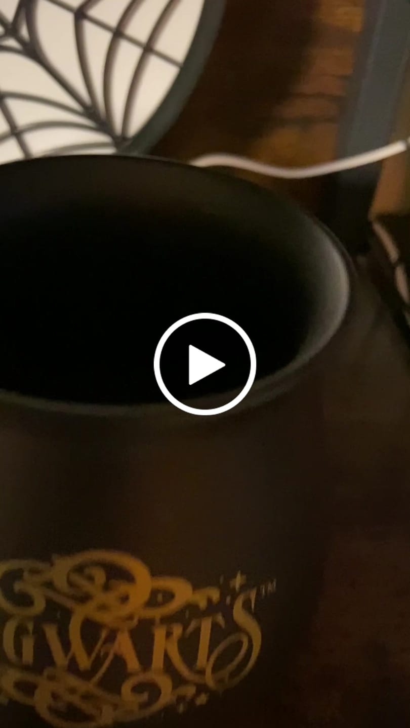 Customer video review of Harry Potter Stiftebecher Kessel – Schreibtisch-Set Mit Hogwarts Logo