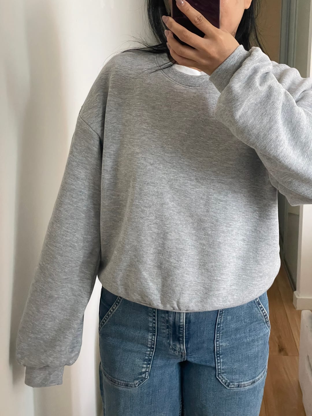 Customer photo review of Women's Crop Sweatshirt Tracksuit - Heather Grey