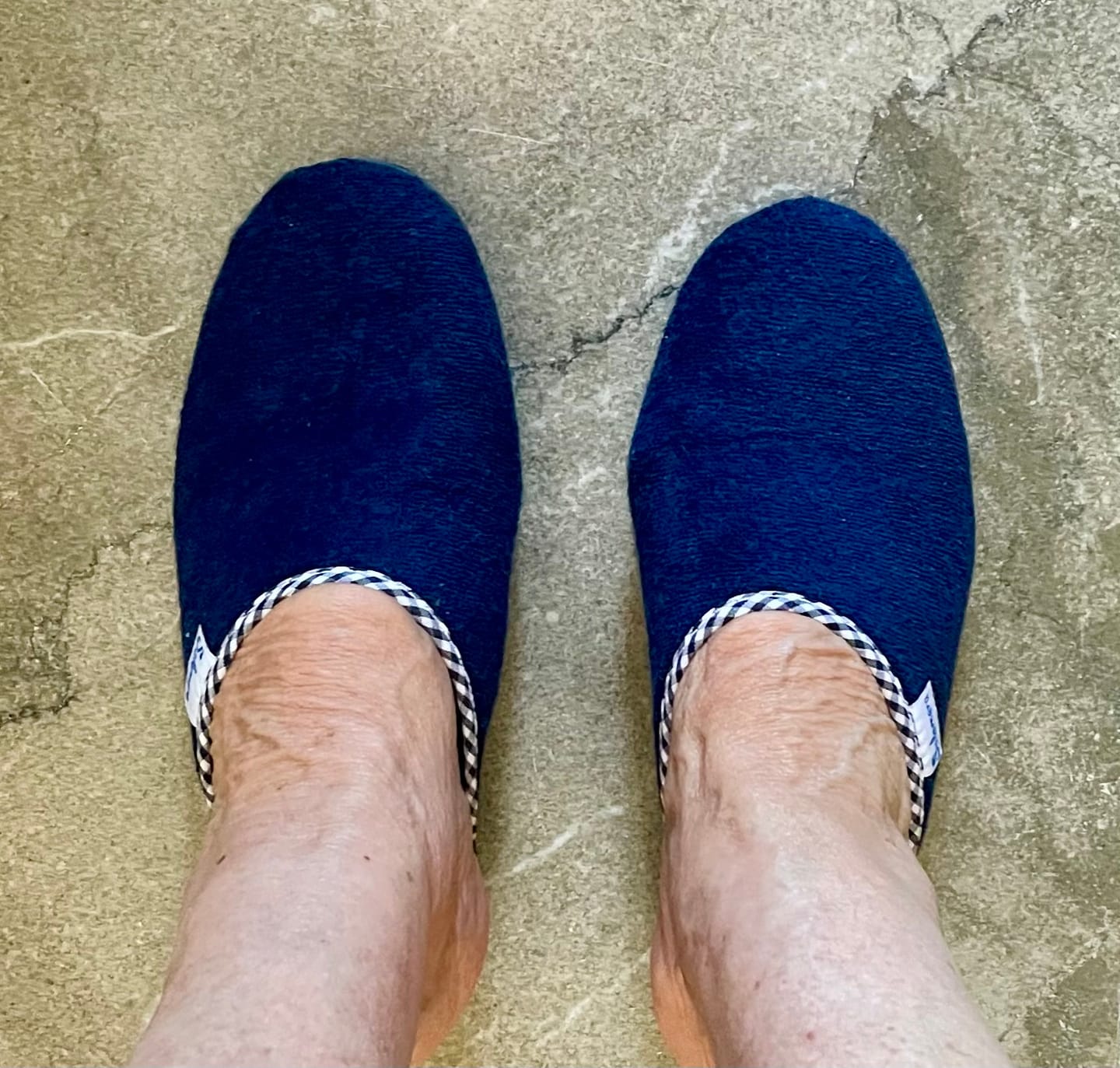 Customer photo review of Zapatilla de casa Salemera con cuña