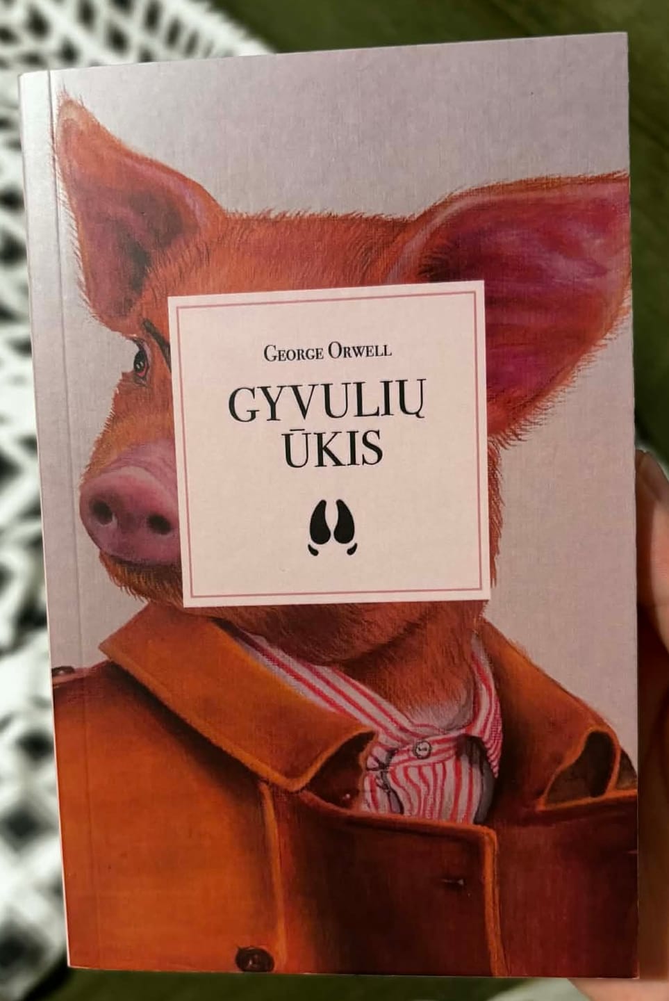 Customer photo review of Gyvulių ūkis: TOP10 perkamiausia Amazon.com knyga – distopinė George'o Orwello ateities vizija, kuri šiandien virto realybe