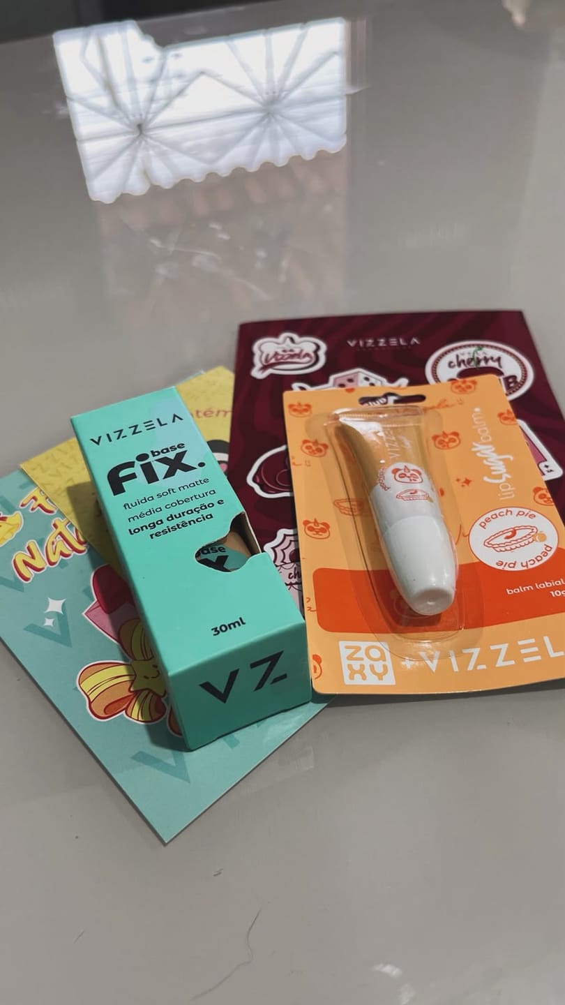 Customer photo review of Base Líquida FIX - Vizzela