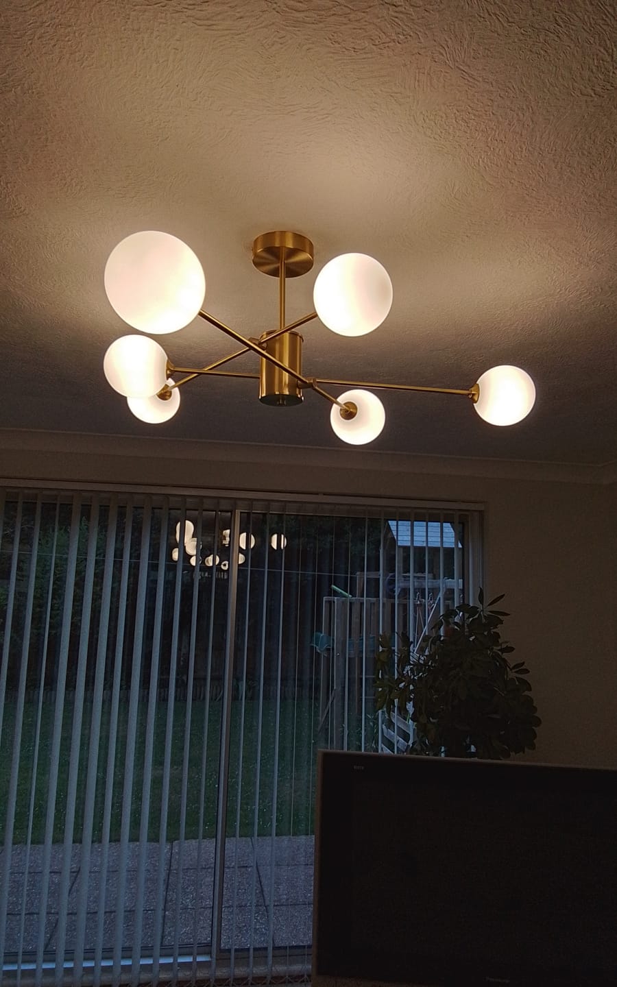 Customer photo review of 6-Light Glass Globe Ceiling Light