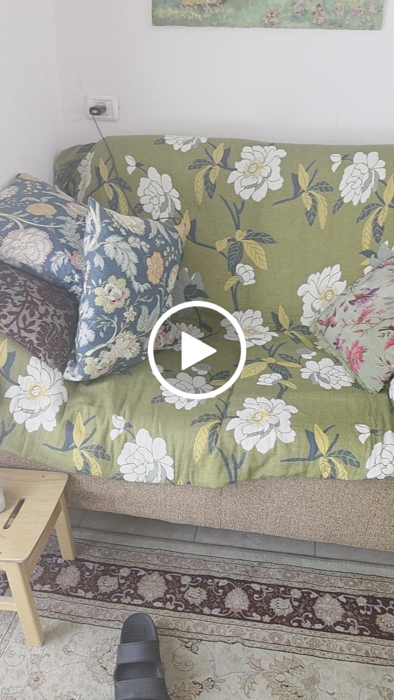 Customer video review of 100%Cotton Flower Jacquard Bedcover Blanket Quilt