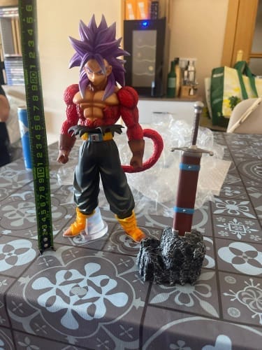 Customer photo review of Figurine Trunks " SSJ4 " | Dragon Ball Z