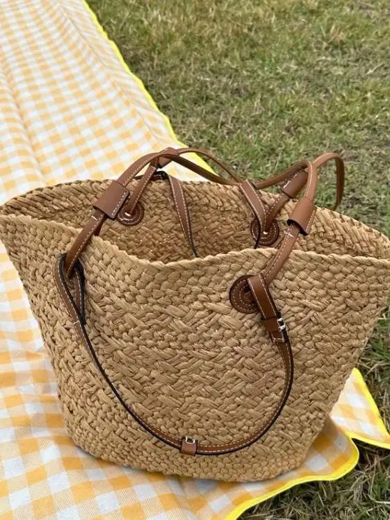 Customer photo review of Margot Woven Summer Tote