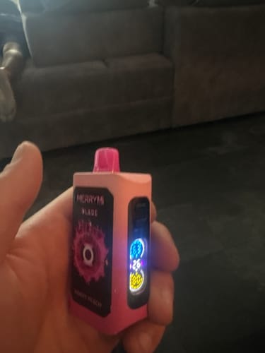 Customer photo review of Merry-Mi - Blade 30K - Puff Jetable / Vape Disposable - 5% nicotine