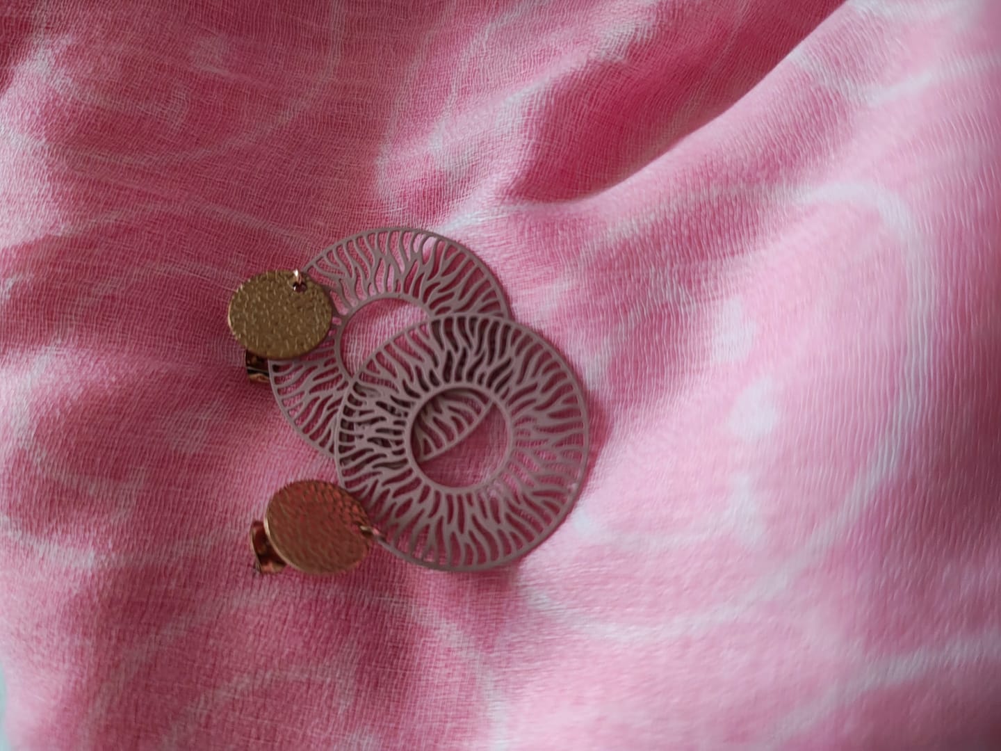 Customer photo review of Ohrring Zara rosa