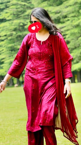 Customer photo review of Naira Plum Rayon Mukaish 3 Piece Set