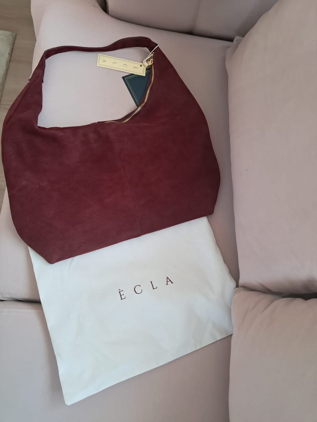 Customer photo review of Madlen Bordo Süet Çanta