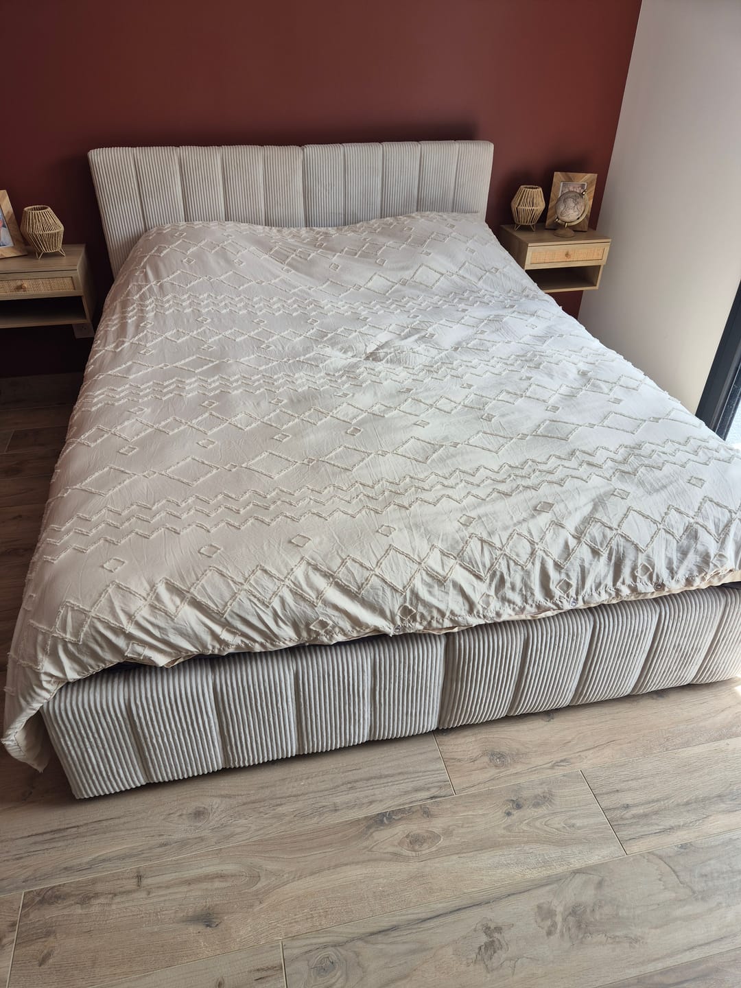 Customer photo review of Lit coffre design - CELINE