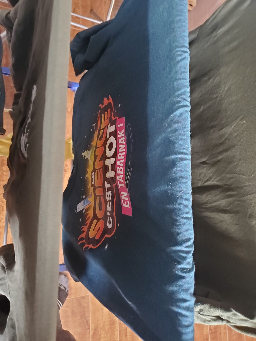Customer photo review of T-shirt unisexe - La science c'est hot