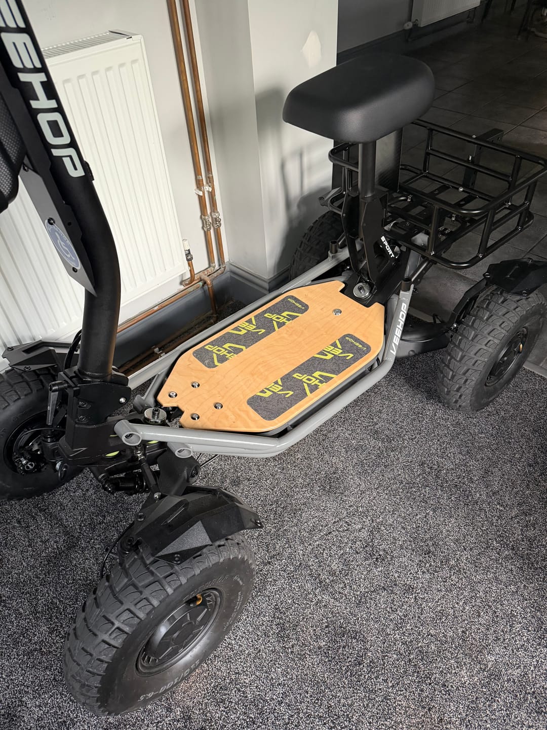 Customer photo review of Trottinette VEEHOP tout terrain à 4 roues motrices avec selle pliable 3200w / 6400w 40ah