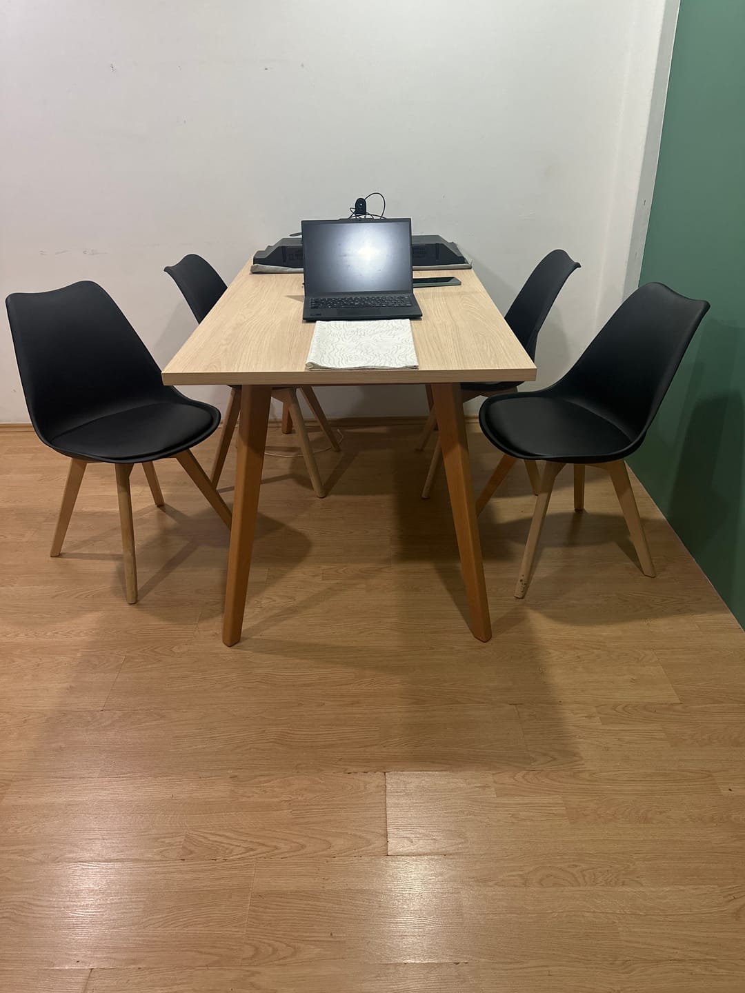 Customer photo review of Mesa de Comedor Rectangular Tulum