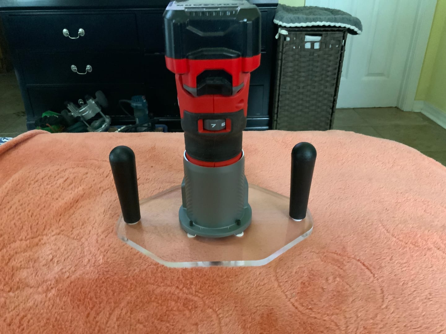 Customer photo review of Craftsman V20 (CMCW400B) Palm/Trim Router Base Plate - Two Handle