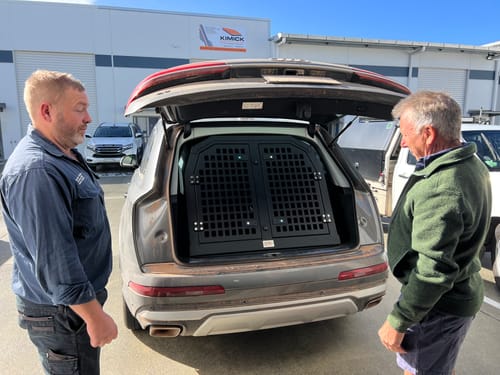 Customer photo review of Audi Q7 2016+ Double Bay Dog Crate