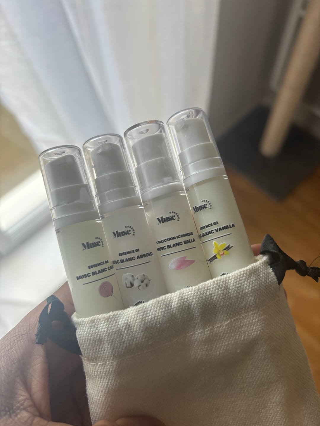 Customer photo review of Musc Blanc Absolu
