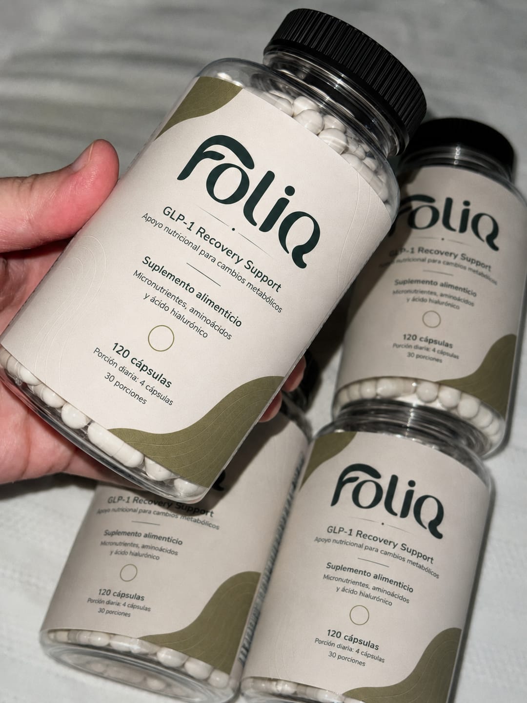 Customer photo review of FOLIQ® Recovery™ – Protocolo de Recuperación Capilar GLP-1