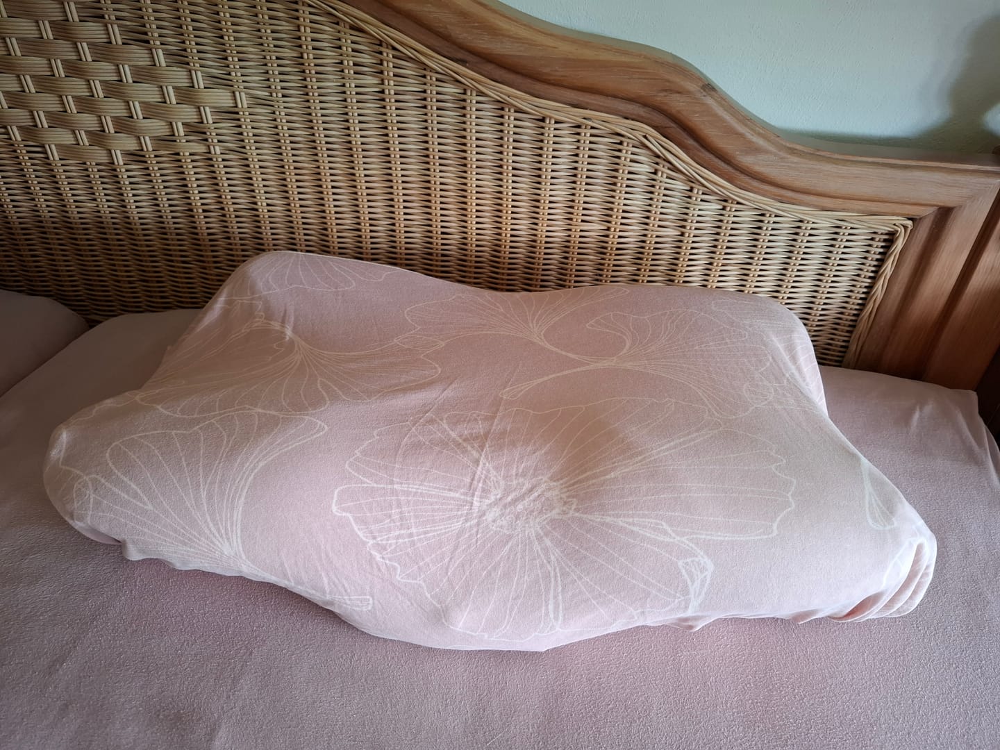 Customer photo review of Ergonomisches Nackenkissen