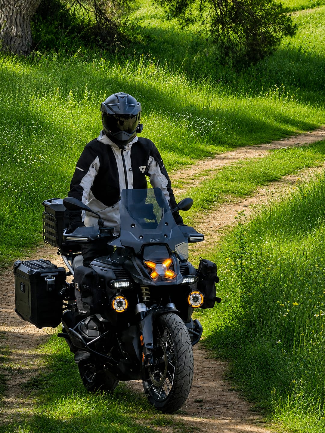 Customer photo review of Motorcycle Lights – The World’s Smartest Motorcycle Auxiliary Lighting System