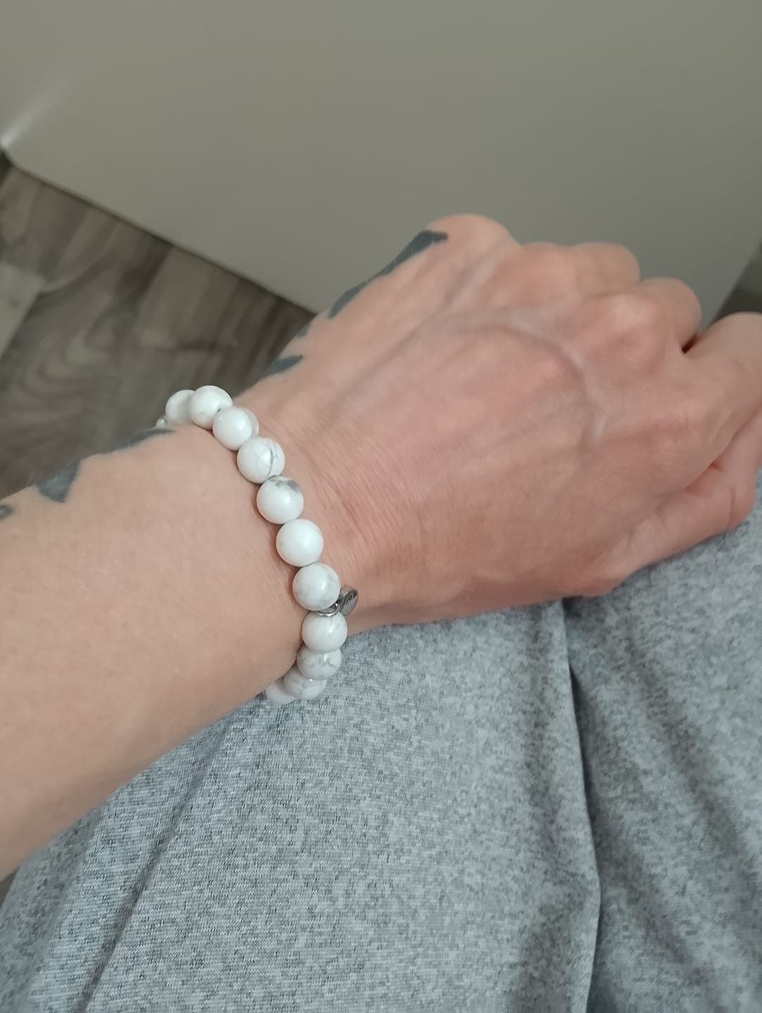 Customer photo review of Howlite Bracelet