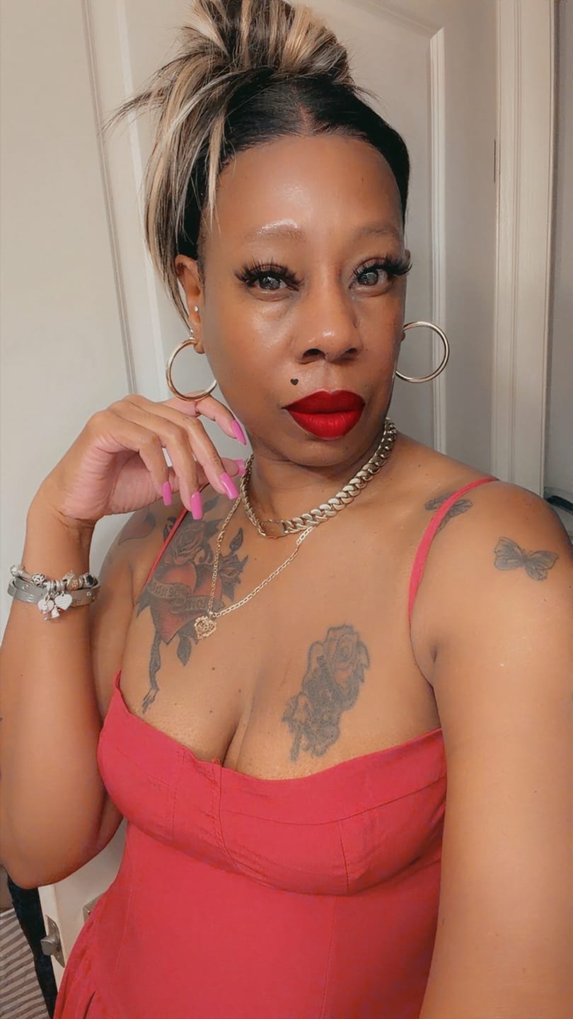 Customer photo review of Chade Magic Lace HD Lace Front Wig - MHH06 HEART HAIRLINE 06