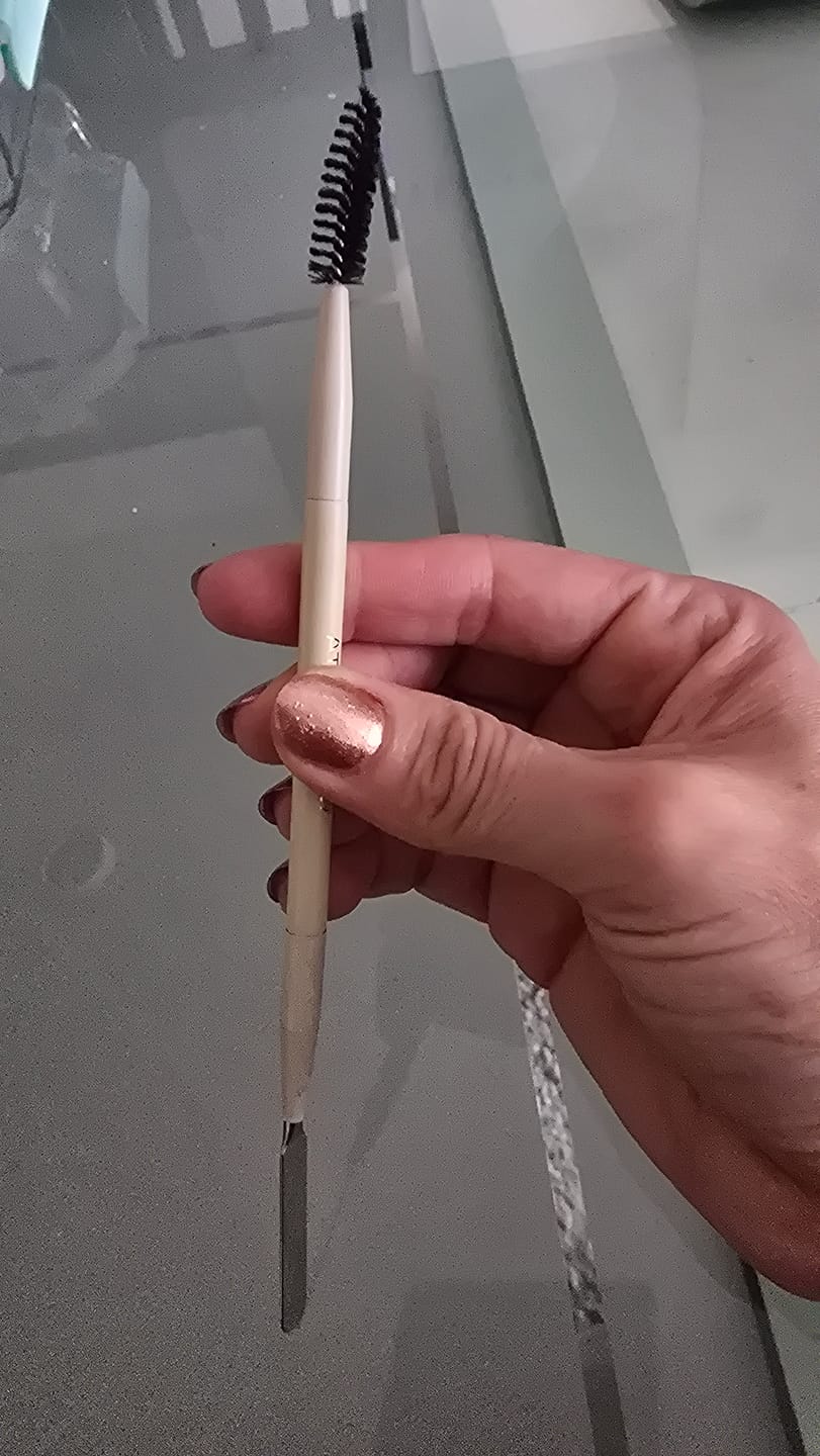 Customer photo review of BROCHA DUO CEJAS Y ESPÁTULA
