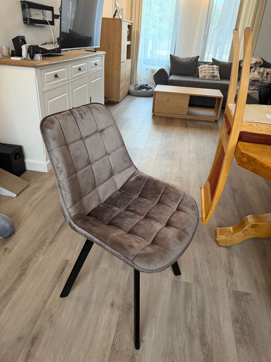 Customer photo review of Scaun MONTI, cappuccino - Bluvel 38, stofa catifelata/metal, 51x60x88 cm