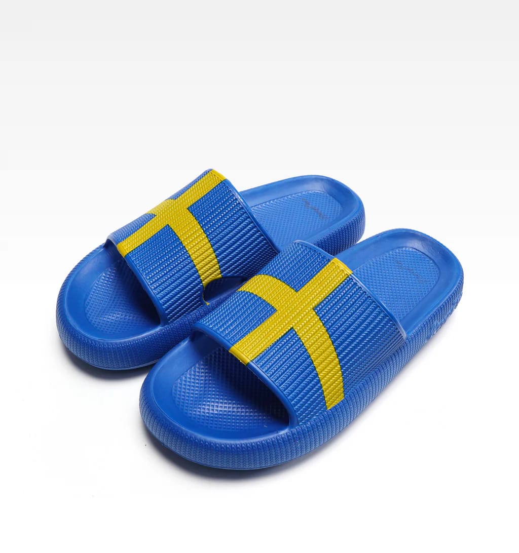Customer photo review of HappyFlops World Cup