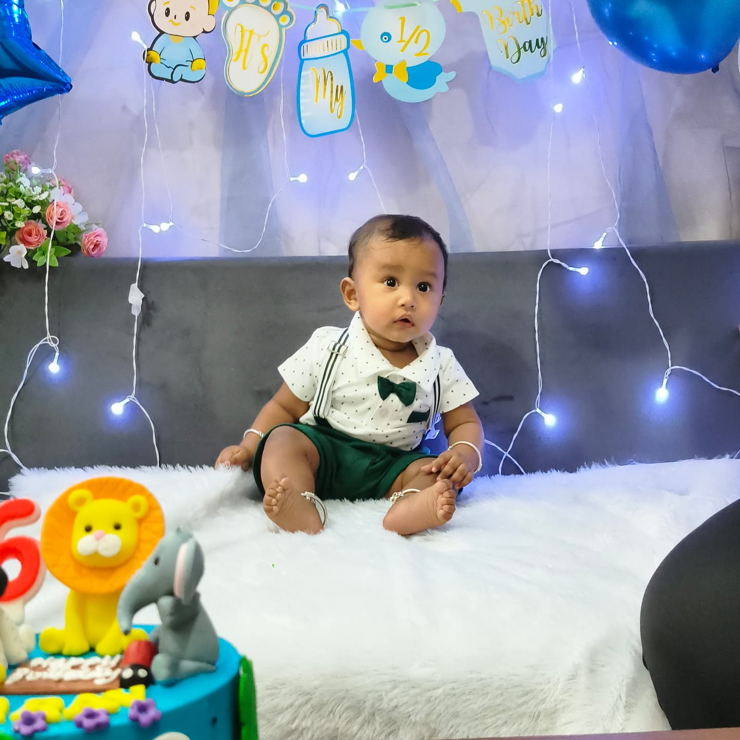 Customer photo review of Jungle Theme Cake for Kids