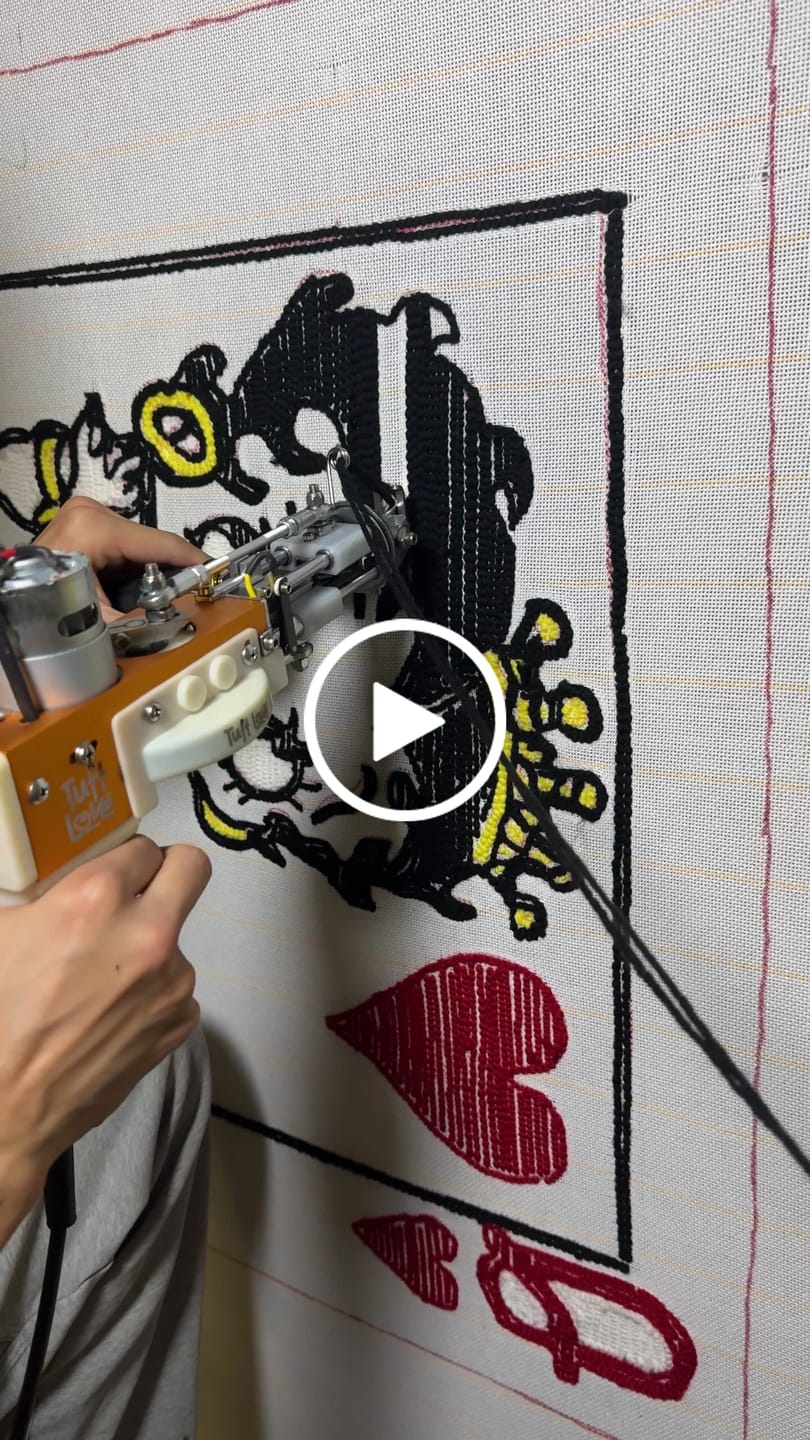 Customer video review of The Spider — Cut & Loop Pile Tufting Machine