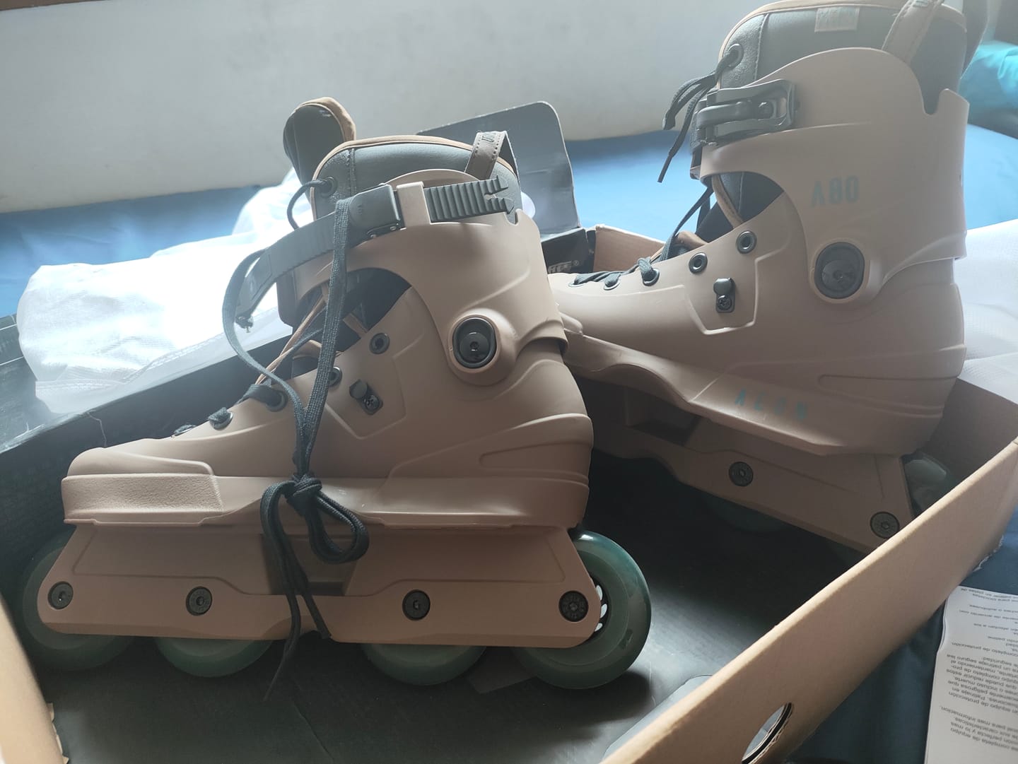 Customer photo review of USD Aeon 80 Sand Aggressive Skates