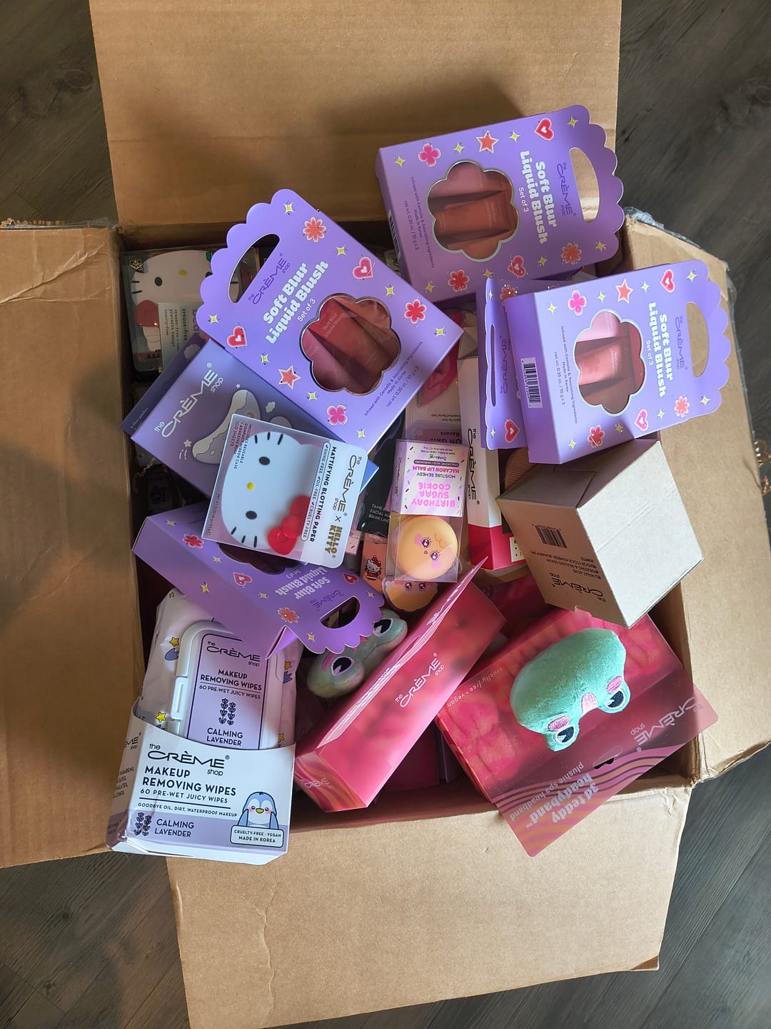 Customer photo review of The Creme Shop Piece Assorted Makeup & Beauty (250 Pcs Lot)