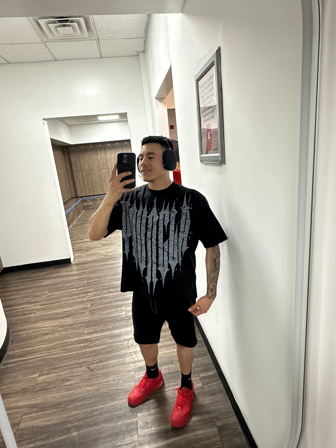 Customer photo review of 4156 - Revenge Tees
