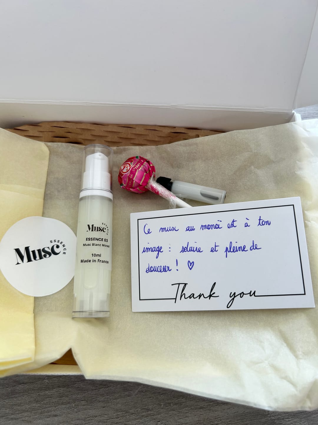 Customer photo review of Musc Blanc Absolu