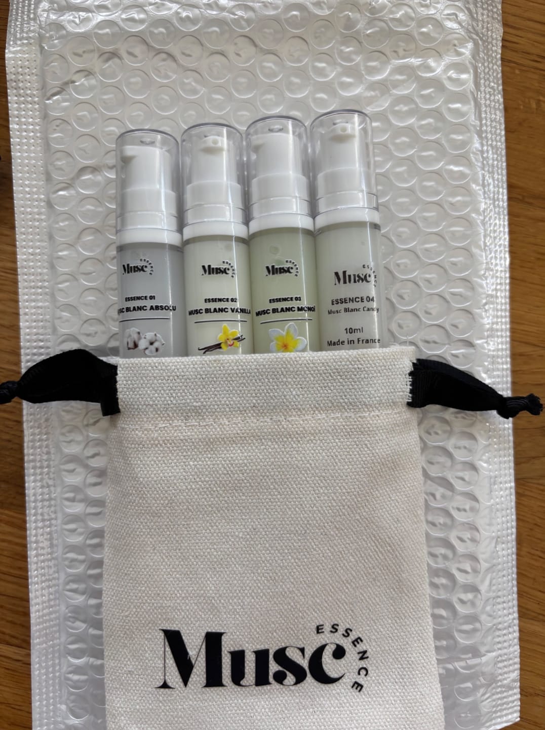 Customer photo review of Musc Blanc Absolu