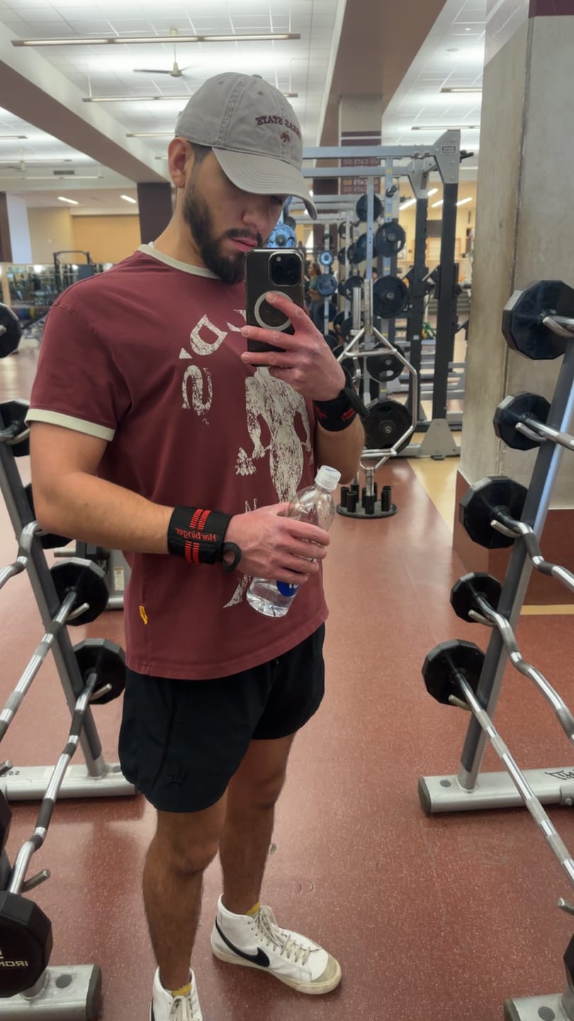 Customer photo review of 4009 - Golds Gym Ringer Tees