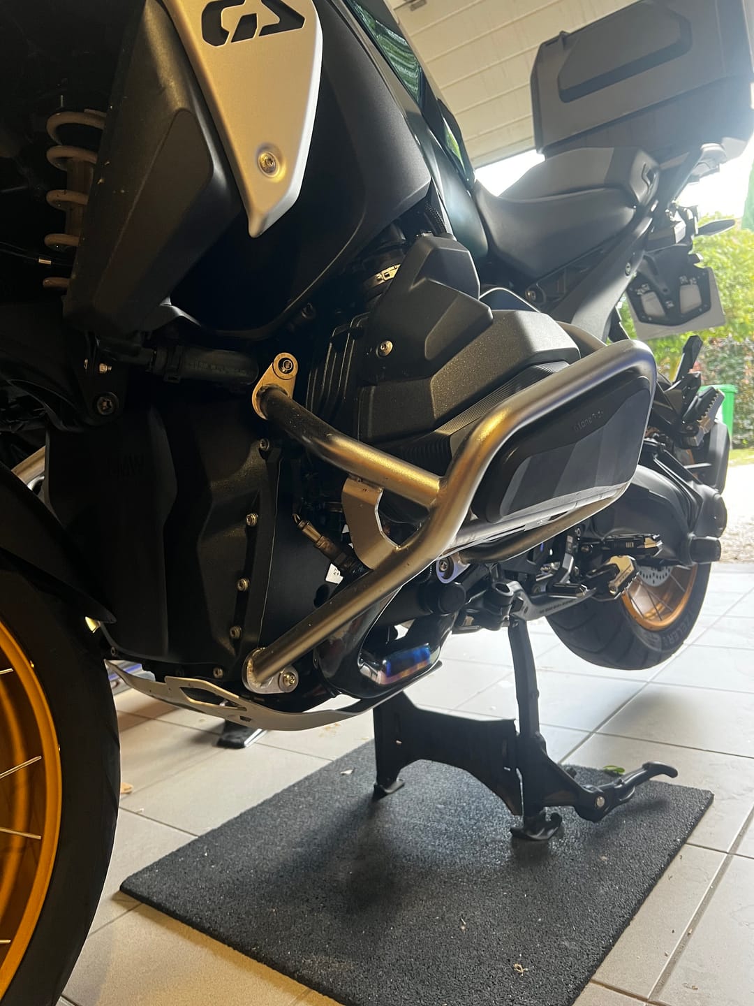 Customer photo review of Crash Bar System for BMW R1300GS and R1300GS Adventure