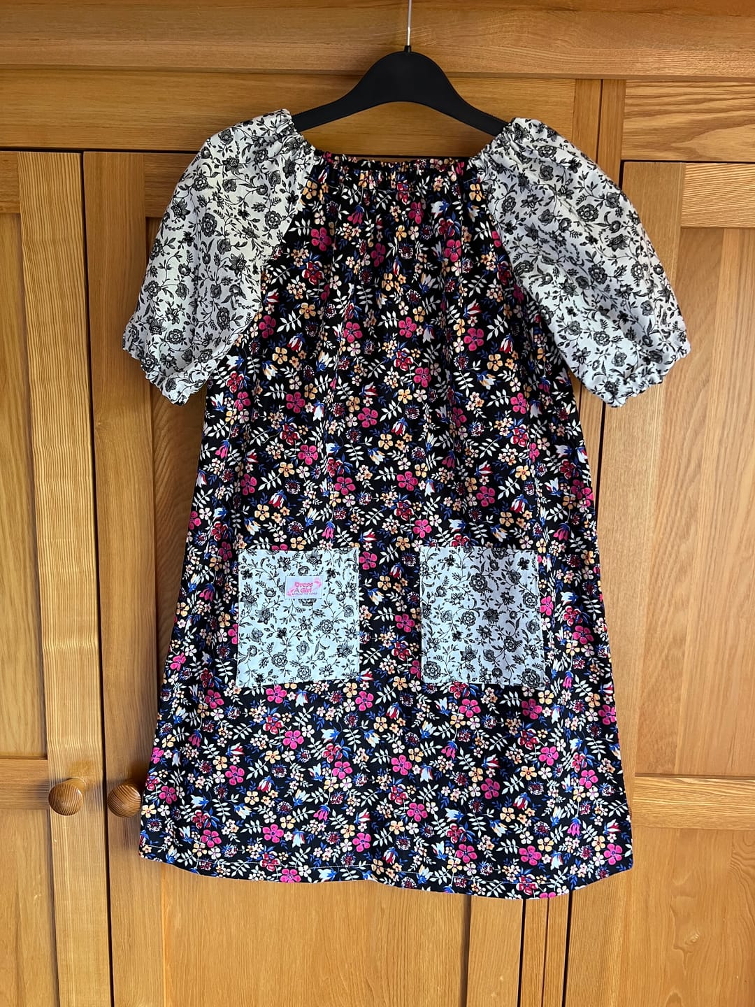 Customer photo review of Delicate Flowers and Leaves Cotton Poplin Fabric