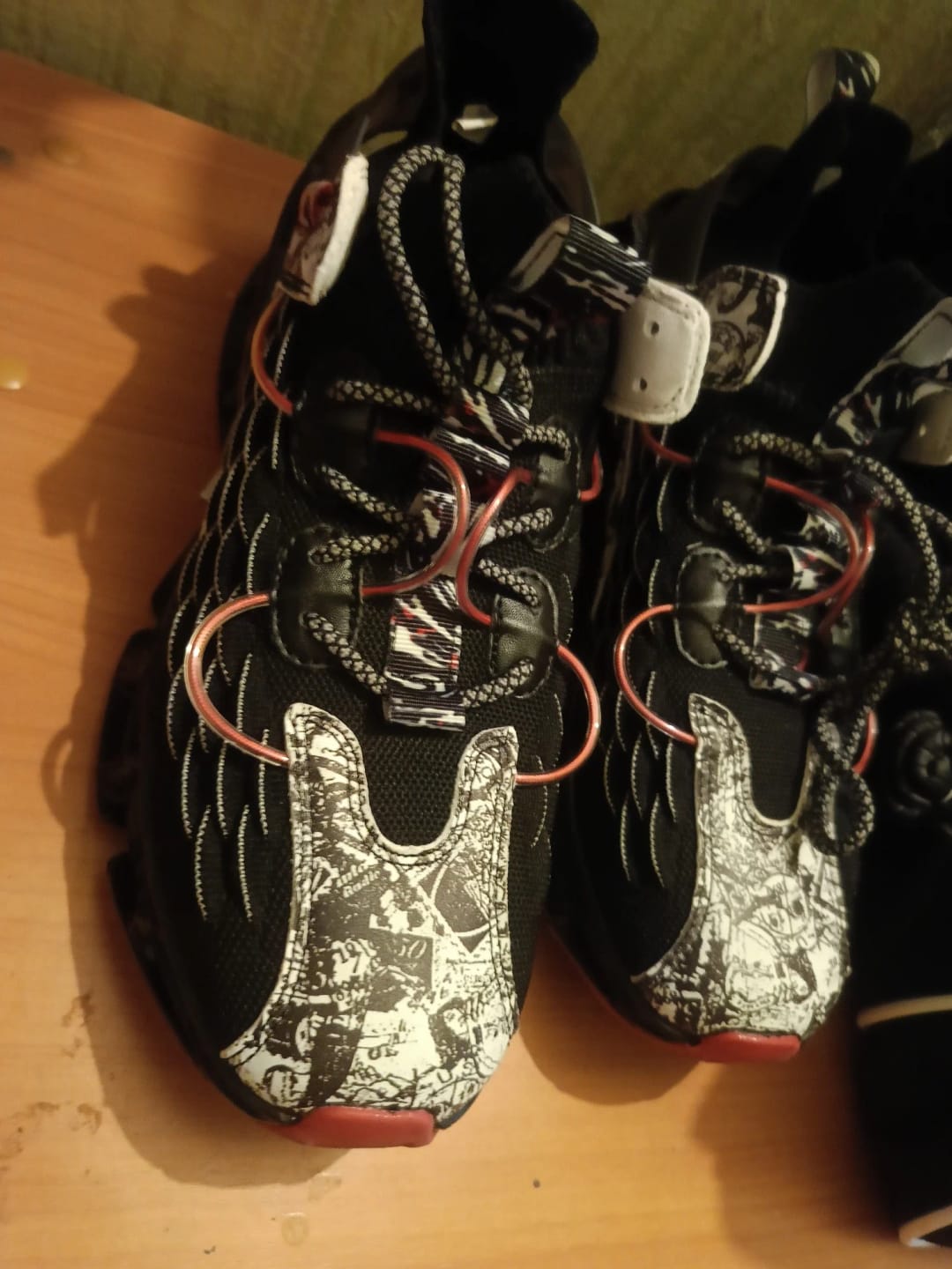 Customer photo review of StepVoid™ — RiftRunner Obsidian Red