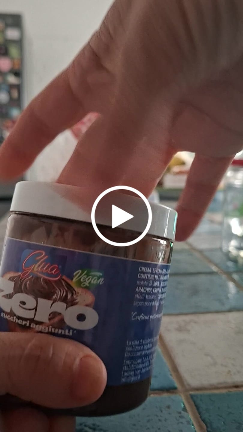 Customer video review of Crema proteica alla nocciola e cacao
