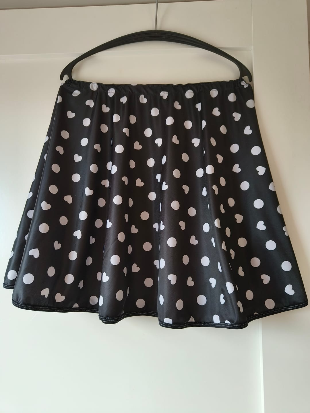 Customer photo review of Mustavalkoinen Neulos - Pala