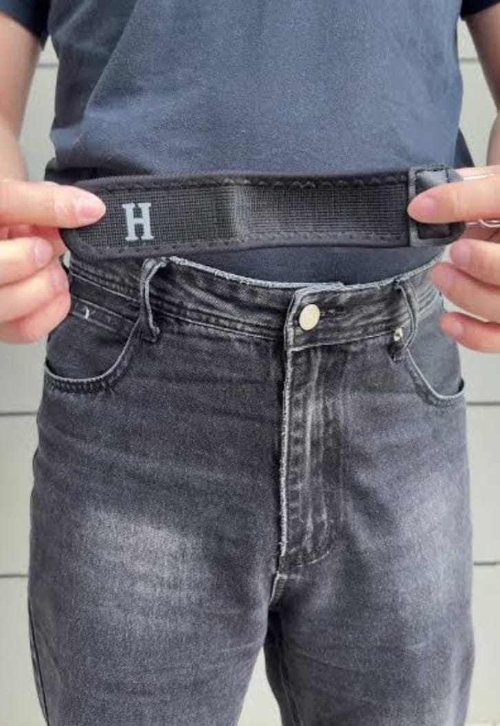 Customer photo review of BeltBro Pro – Ultra Comfort Buckle-Free Elastic Belt (2-Pack)