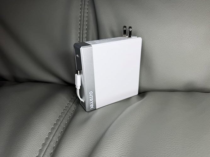 Customer photo review of Gitryin Retractable 140W Fast Charger - USB-C Cable