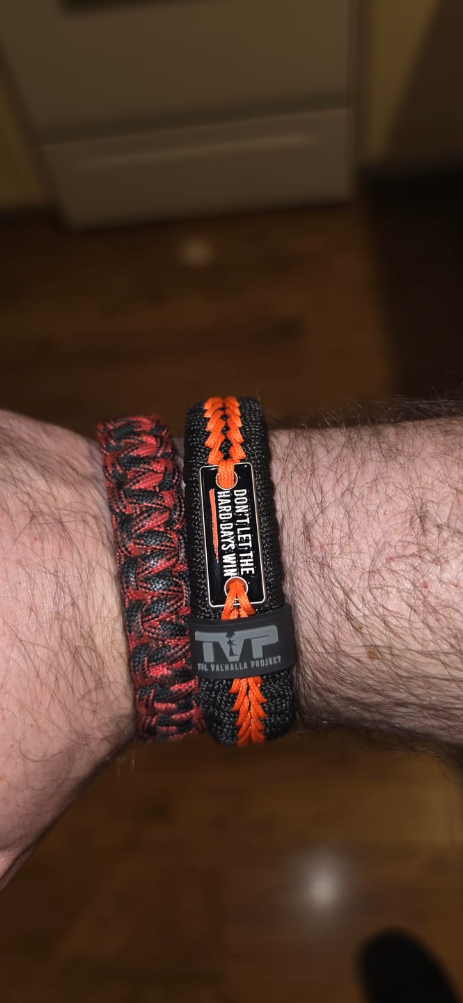 Customer photo review of Hard Days - Paracord Bracelet
