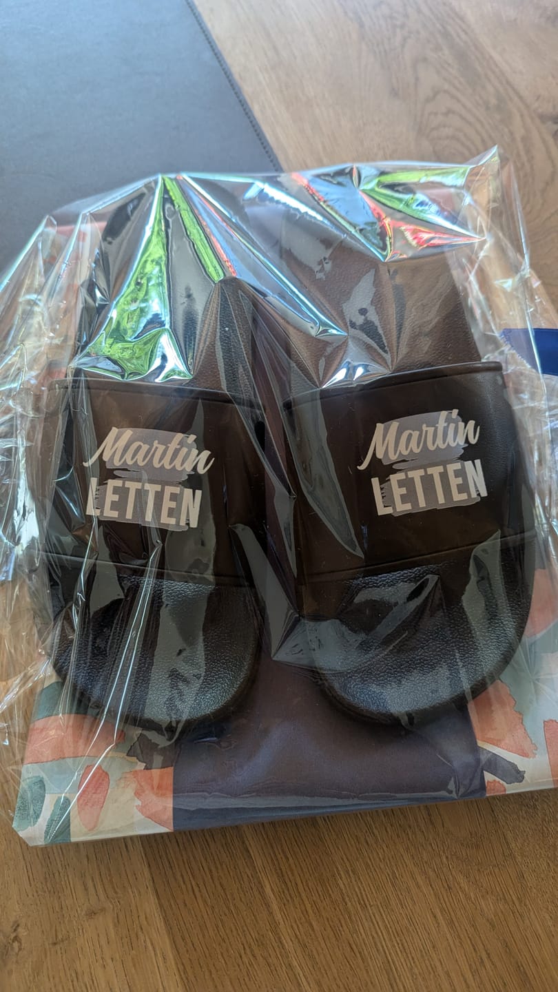 Customer photo review of Deine Letten - Personalisierte Badeschlappen mit Name