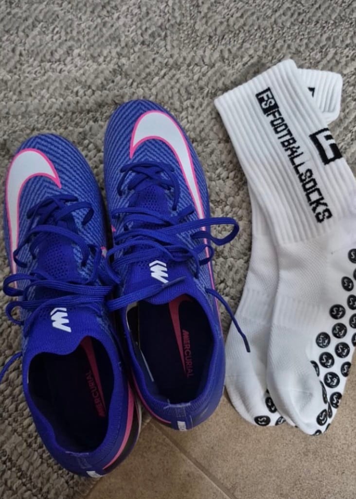 Customer photo review of NIKE AIR ZOOM MERCURIAL VAPOR 16 ELITE FG - Blue