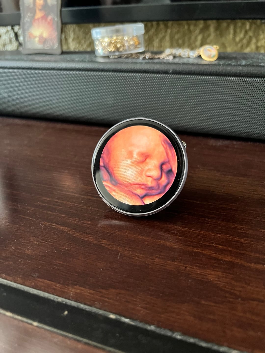 Customer photo review of LoveLoop™ — El primer recuerdo de tu bebé
